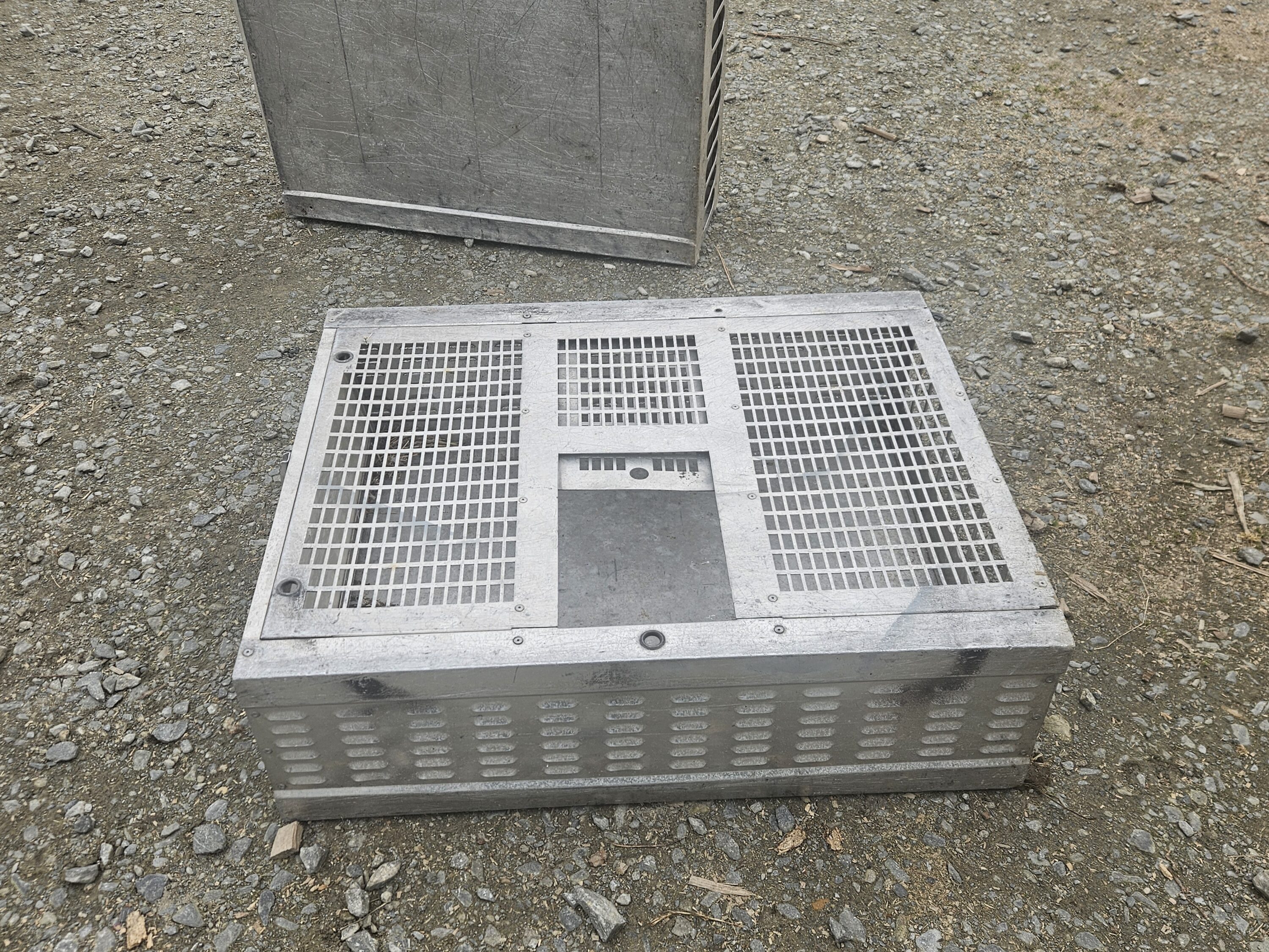 Aluminium Training Hamper - Used But In Great Condition - Made By Universal Pigeon Products - Image 2